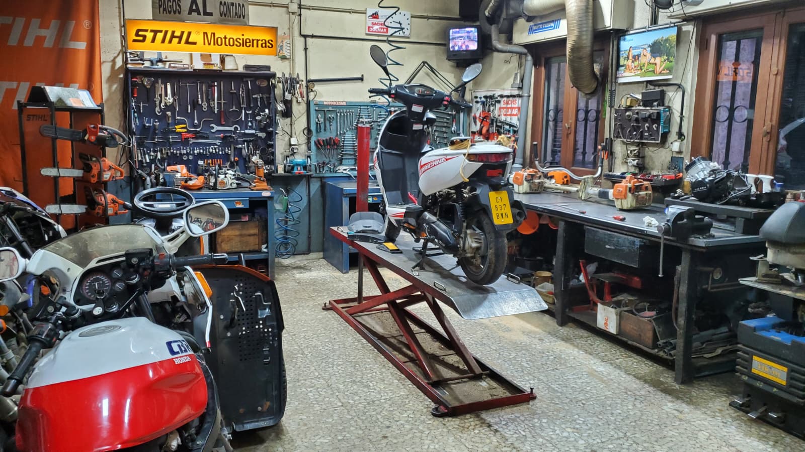 Taller mecánico Motos Arturo